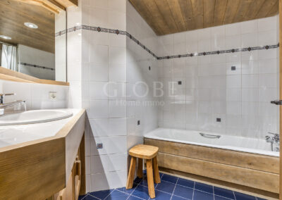 Prestige chalet bathroom in Megève
