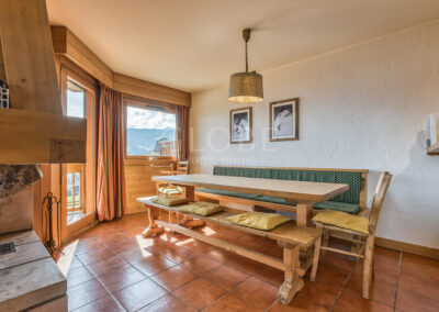 Kitchen dining room apartment vacation rental megeve