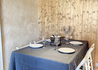 Dining room apartment 6 persons for rent in Megeve